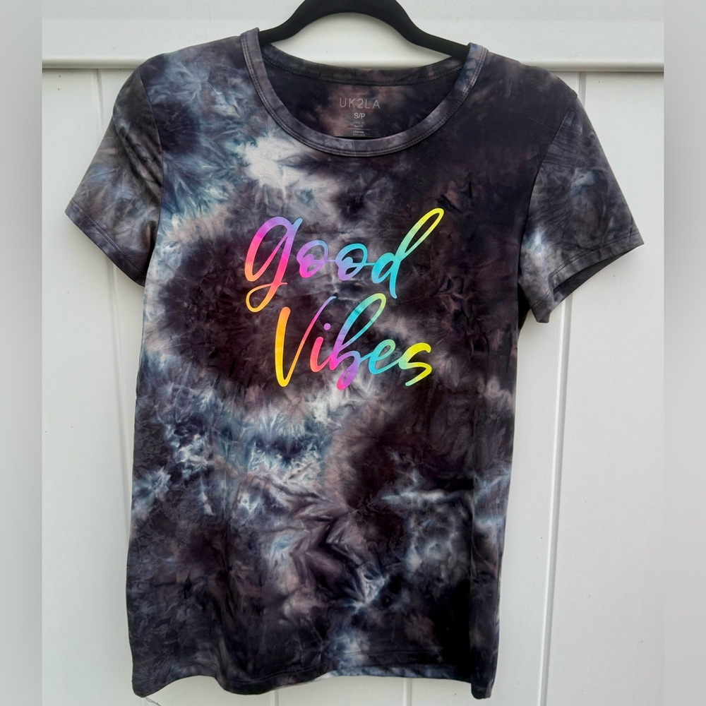 UK2LA Black, White, And Blue Tie Dye Moisture Wicking T-Shirt. Size Small. NWOT